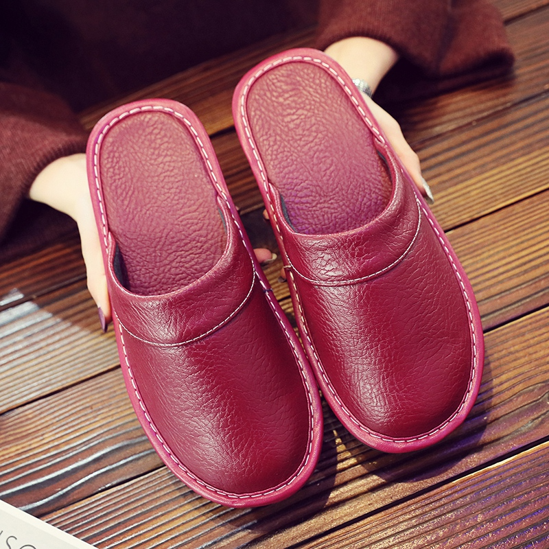 Men's Slip-On Slippers with Stitched Trim