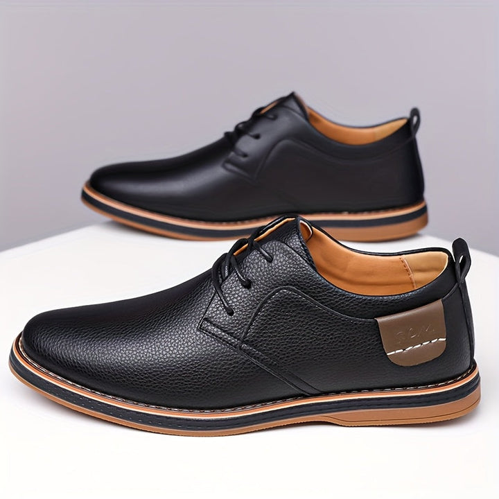 Men's Leather Lace-Up Derby Shoes in Classic Fit